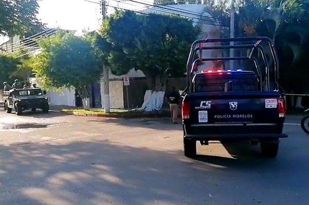 Enfrentamiento entre agentes y grupo armado deja cinco detenidos, en Yautepec