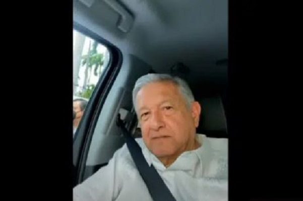 "No voy a ceder a chantajes de nadie", afirma AMLO retenido en su camioneta