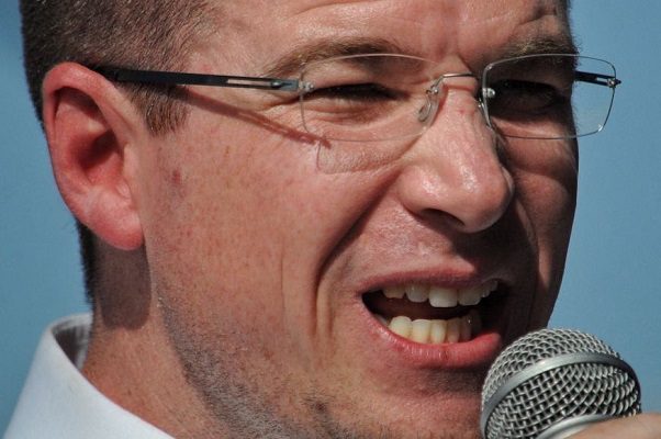 Migración informa que Ricardo Anaya salió de México el 5 de julio