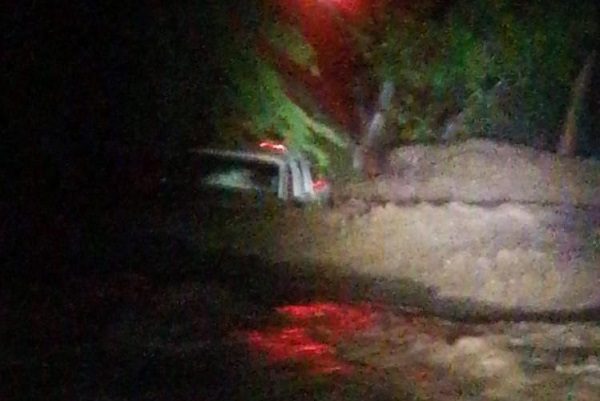 Severas inundaciones en Puerto Vallarta, tras paso de 'Nora' #VIDEOS