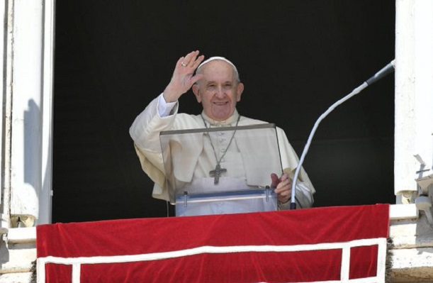 Papa Francisco pide seguir ayudando a afectados en Afganistán