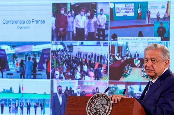 AMLO hace recorrido virtual de regreso a clases en diferentes estados