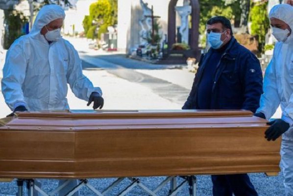 Muertes por Covid-19 en el mundo rebasan las 4.5 millones