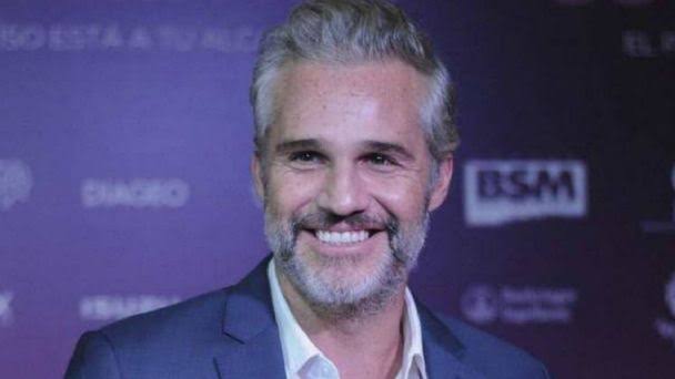 Dan de alta a Juan Pablo Medina, Oscar Jaenada será su remplazo en serie