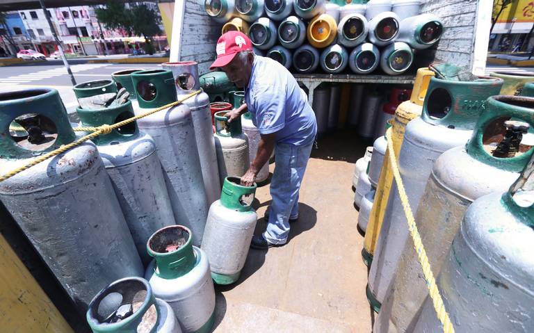 Gaseros levantan paro de distribución en Valle de México