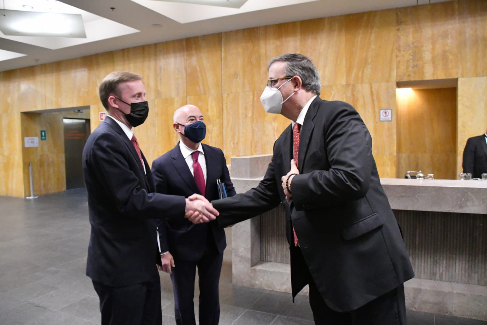 Secretario de seguridad de EU se reúne con México para abordar migración y pandemia