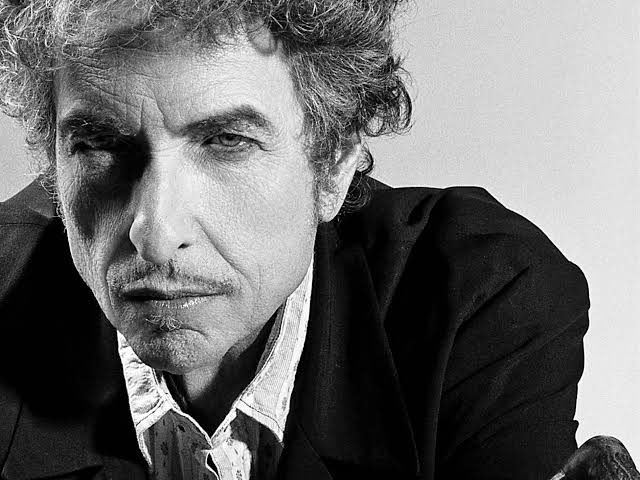 Bob Dylan es demandado por abuso sexual de una menor en 1965
