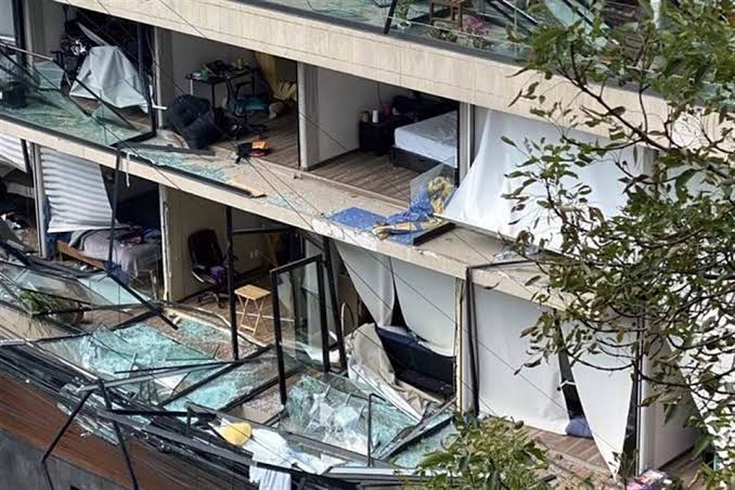 Vecinos de edificio que explotó en Benito Juárez denuncian robo a departamentos