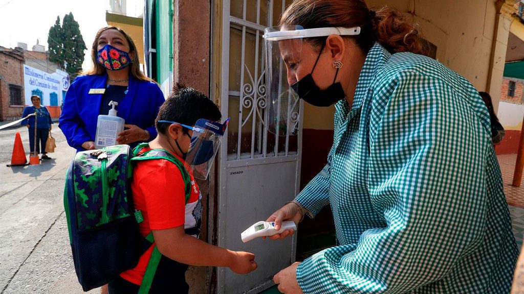 Más del 90 por ciento de las escuelas reanudaron clases presenciales en CDMX: Sheinbaum