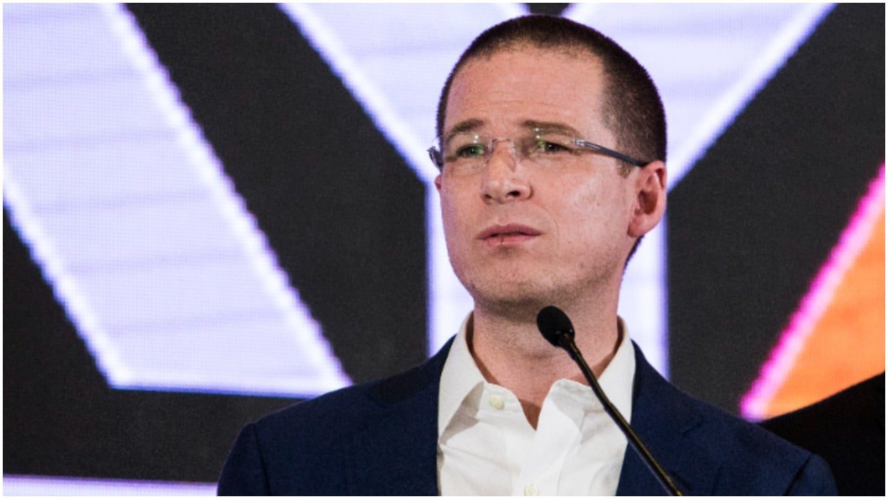 “Hasta en eso son incompetentes”, responde Ricardo Anaya a FGR