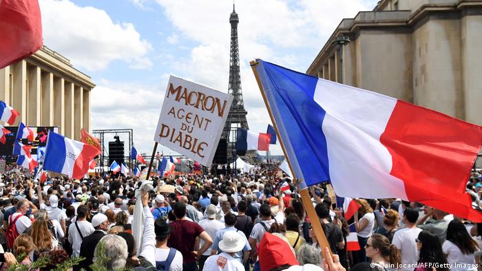 Protestan en  Francia por medidas anti covid más de 200 mil personas