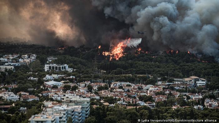 Avión antiincendios se estrella en Grecia