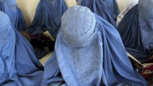 Talibanes establecerán derechos de la mujer en dialogo con otras fuerzas