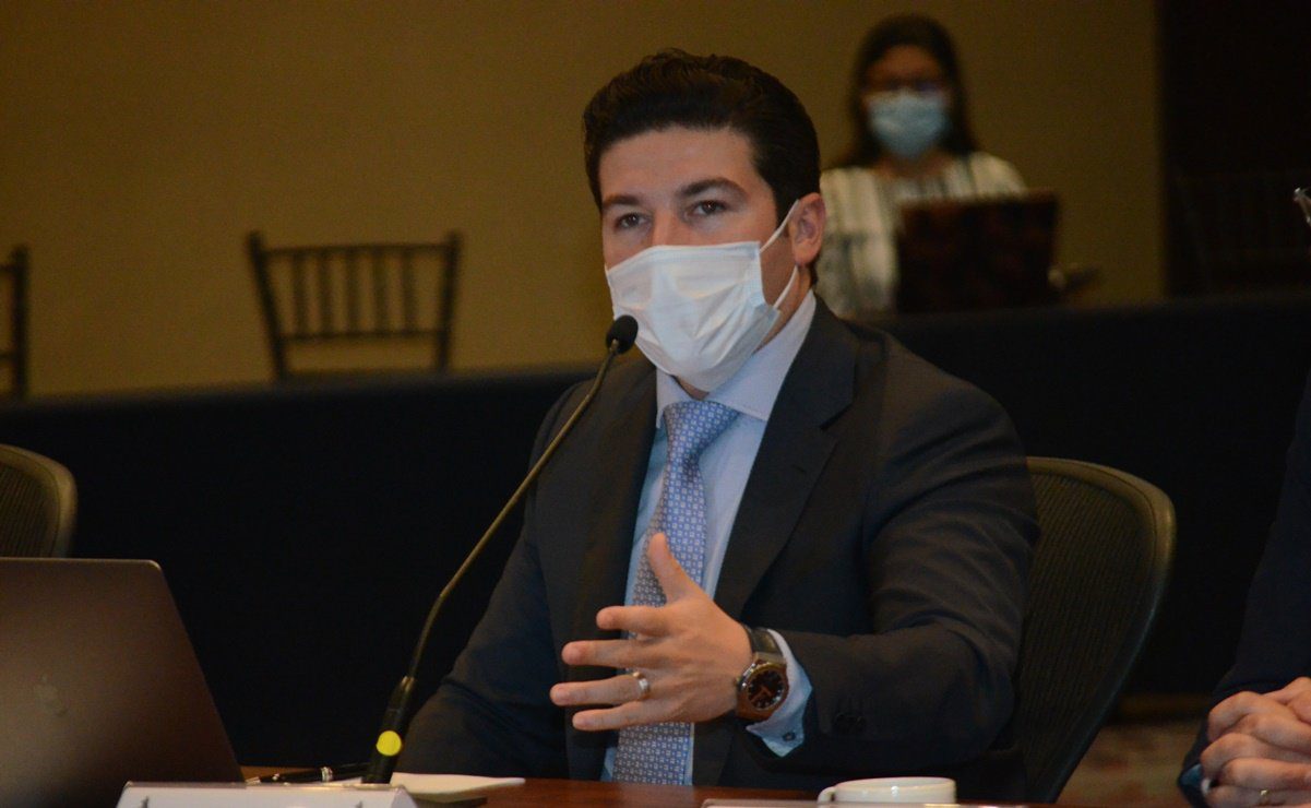 Samuel García anuncia “caravanas de vacunación” contra covid-19