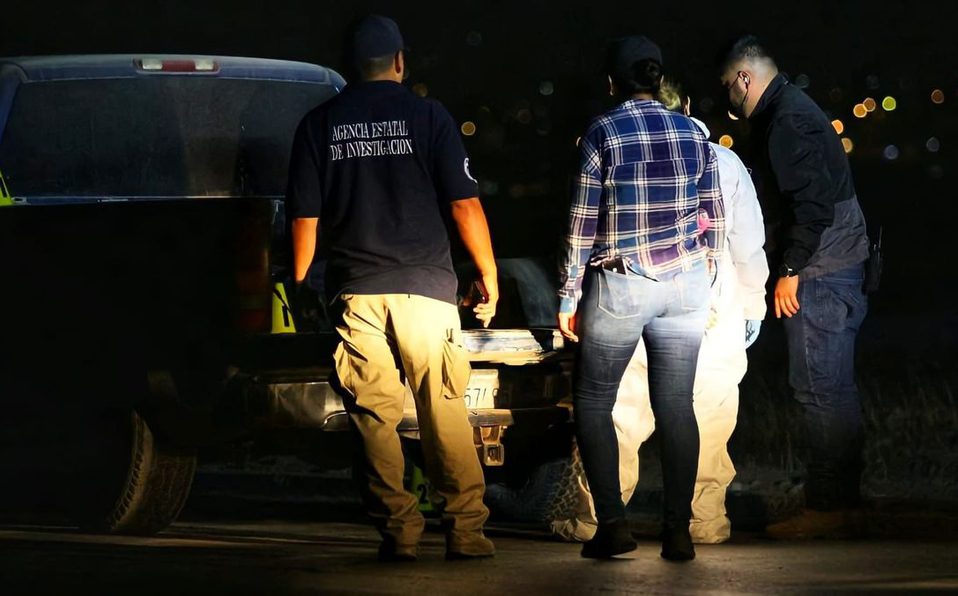 Encuentran dos cuerpos en cajuela de camioneta en Tijuana