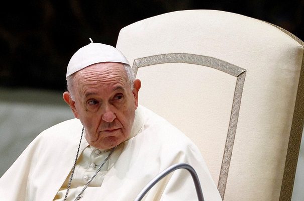 El Papa Francisco desmiente supuesta renuncia y confirma viajes
