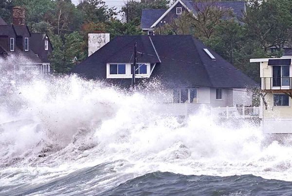Sube a al menos 23 la cifra de muertos por impacto de "Ida" en EE.UU.