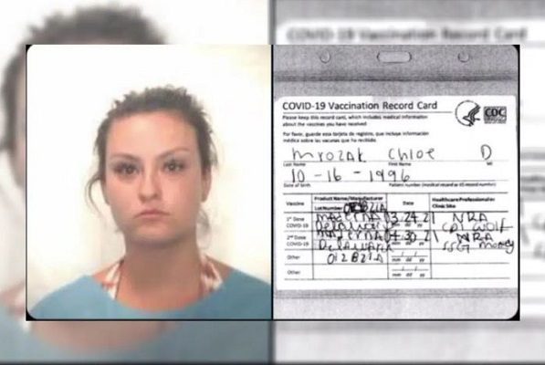 Arrestan a mujer por comprobante falso de vacunación; se puso la de 'Maderna'v