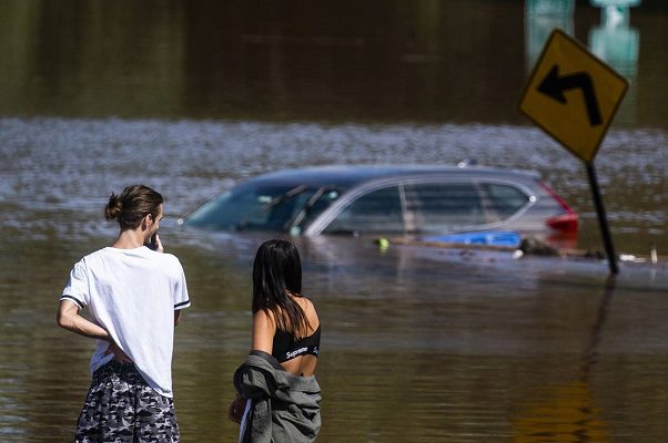 Al menos 42 muertos por los remanentes de "Ida" en la costa este de EE.UU.
