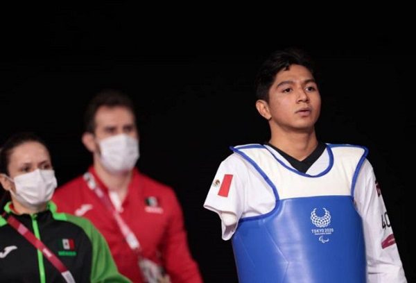 Juan Diego García cierra jornada para México con medalla de oro