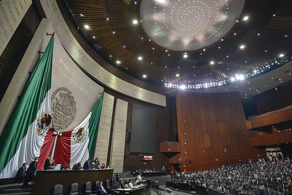 Comisiones del Senado avalan Ley de Juicio Político