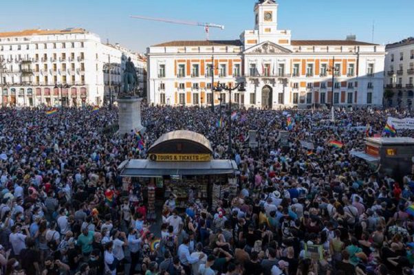Agresión homófoba en España convoca a reunión urgente por crímenes de odio