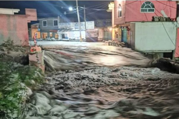 Hidalgo sigue bajo el agua y más de mil personas fueron evacuadas