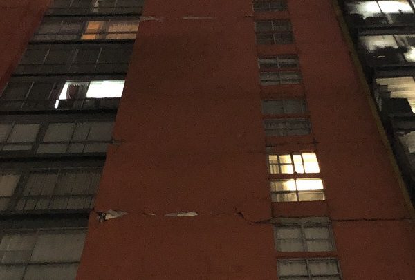 Reporta daños en edificio en colonia Centro tras el sismo de 7.1 grados