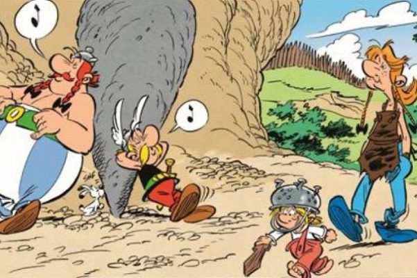 Realizan quema masiva de libros en Canadá; incluyen a Astérix, Tintín y Pocahontas