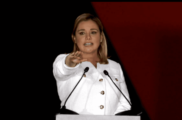 Maru Campos asume posesión como gobernadora de Chihuahua