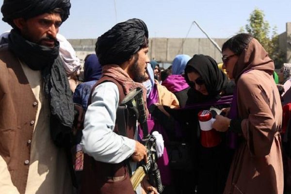 ONU denuncia represión violenta de talibanes a manifestantes pacíficos