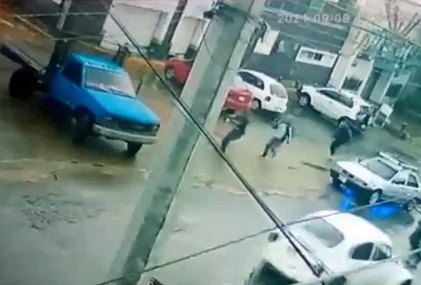 Tras tiroteo, talamontes escapan de policías, en Milpa Alta #VIDEO