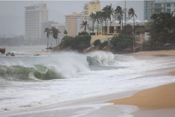 Onda tropical podría convertirse en tormenta: se esperan lluvias en Yucatán