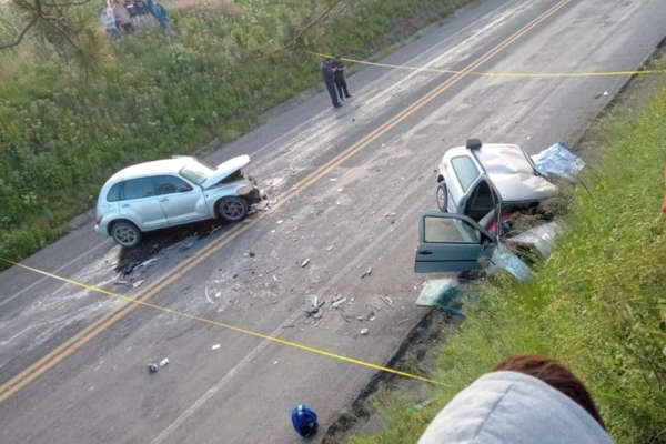 Choque en la Toluca-Zitácuaro deja cuatro muertos y un herido