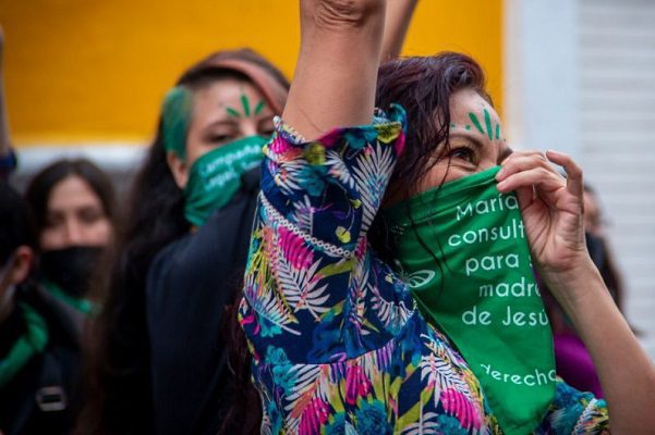 Gobierno pide revisar 432 carpetas de investigación por el delito de aborto