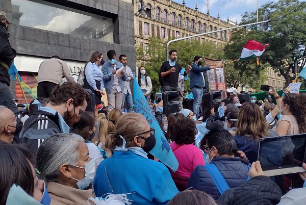 Protestan grupos Provida en SCJN por despenalización del aborto #VIDEOS