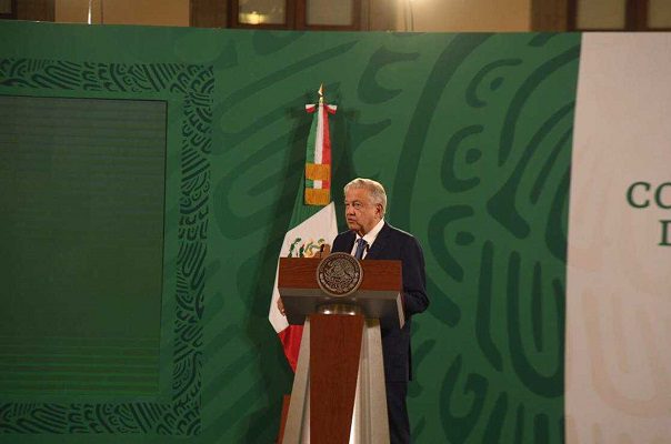 Tras sismo e inundaciones, AMLO alista festejos patrios