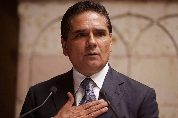 Silvano Aureoles interpondrá queja ante CNDH contra FGR y AMLO