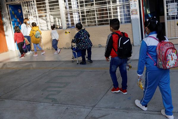 Gobierno asegura que clases presenciales no registran repunte de contagios