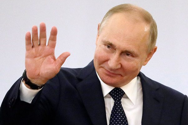 Vladimir Putin se aisla ante casos de Covid-19 en su entorno