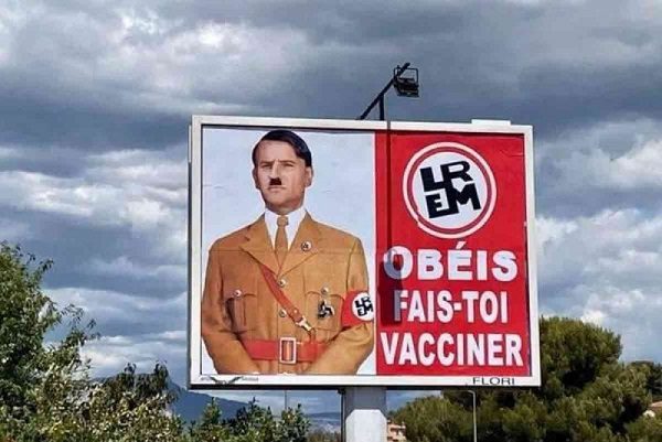 Condenan a publicista por comparar a Emmanuel Macron con Hitler