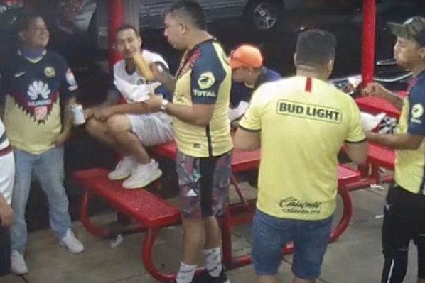 Policía de Filadelfia revela el ataque de americanistas que dejó un muerto