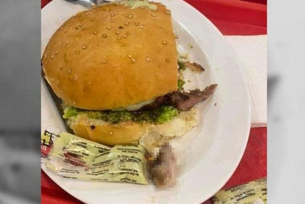 Mujer encuentra dedo humano dentro de su hamburguesa, en Bolivia