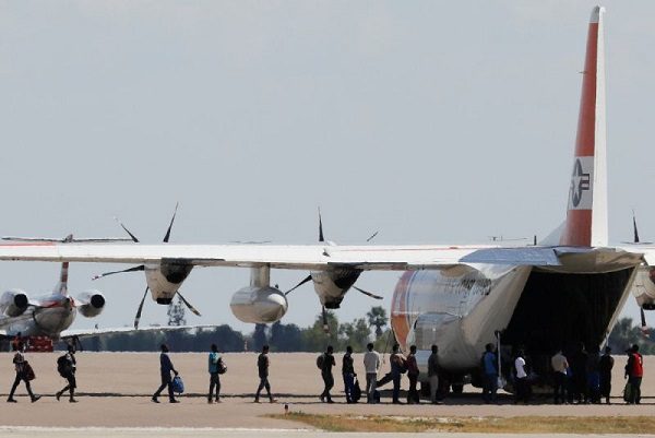 Gobernador de Texas solicita declaratoria de emergencia por crisis migratoria