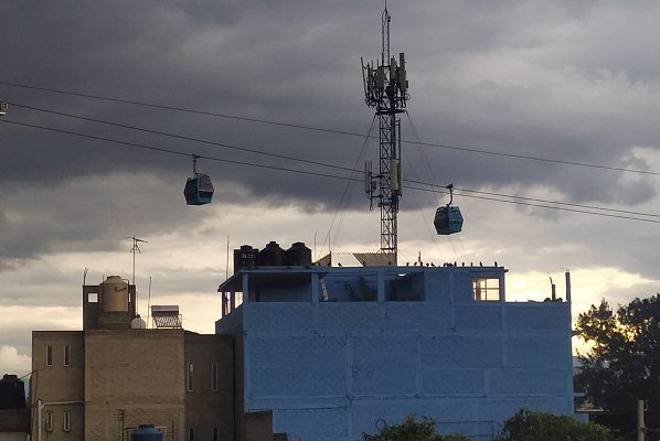 Nuevamente, servicio en L2 del Cablebús se interrumpe por casi una hora