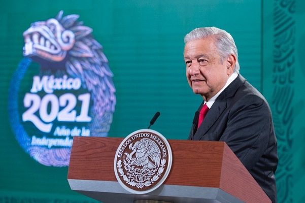 AMLO defiende al Conacyt tras denuncias por recorte presupuestal