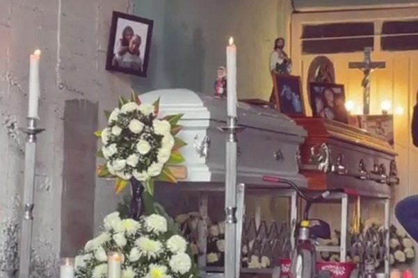 Velan a madre e hijo víctimas del derrumbe en el Cerro del Chiquihuite