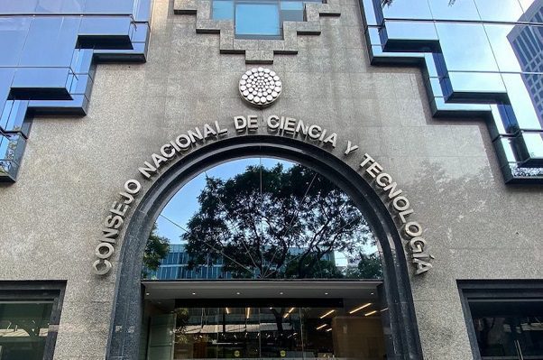 Conacyt apunta que denuncia ante FGR es contra asociación privada