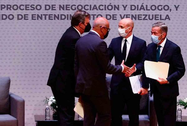 Diálogo entre oposición y Gobierno de Venezuela podría retomarse este sábado