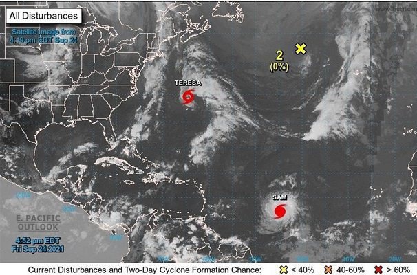 'Sam' se intensifica a huracán categoría 2, con miras a aumentar